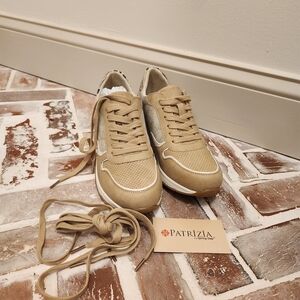 Patrizia Women's Tan Sneakers